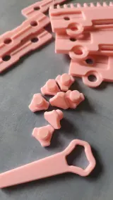 Cast-on comb weight hooks and connector key